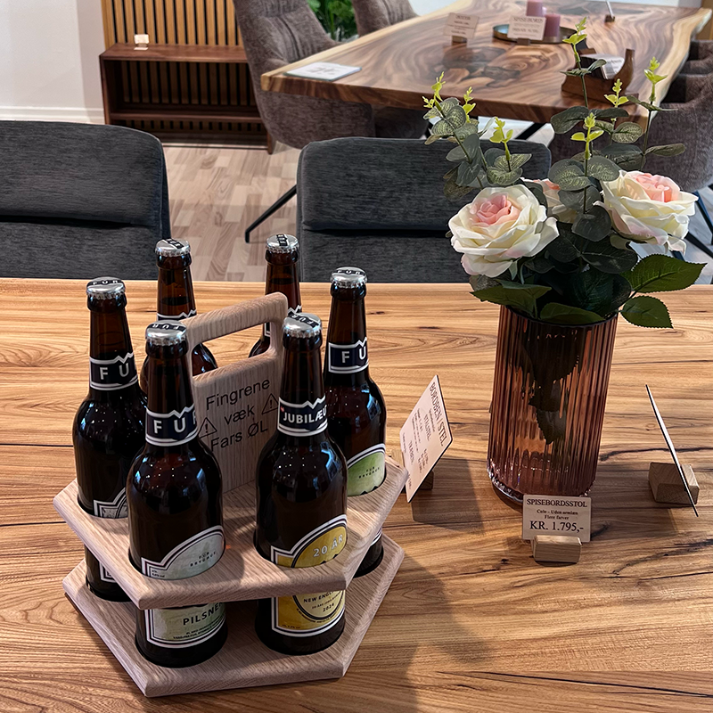 ØLHOLDER I EGETRÆ