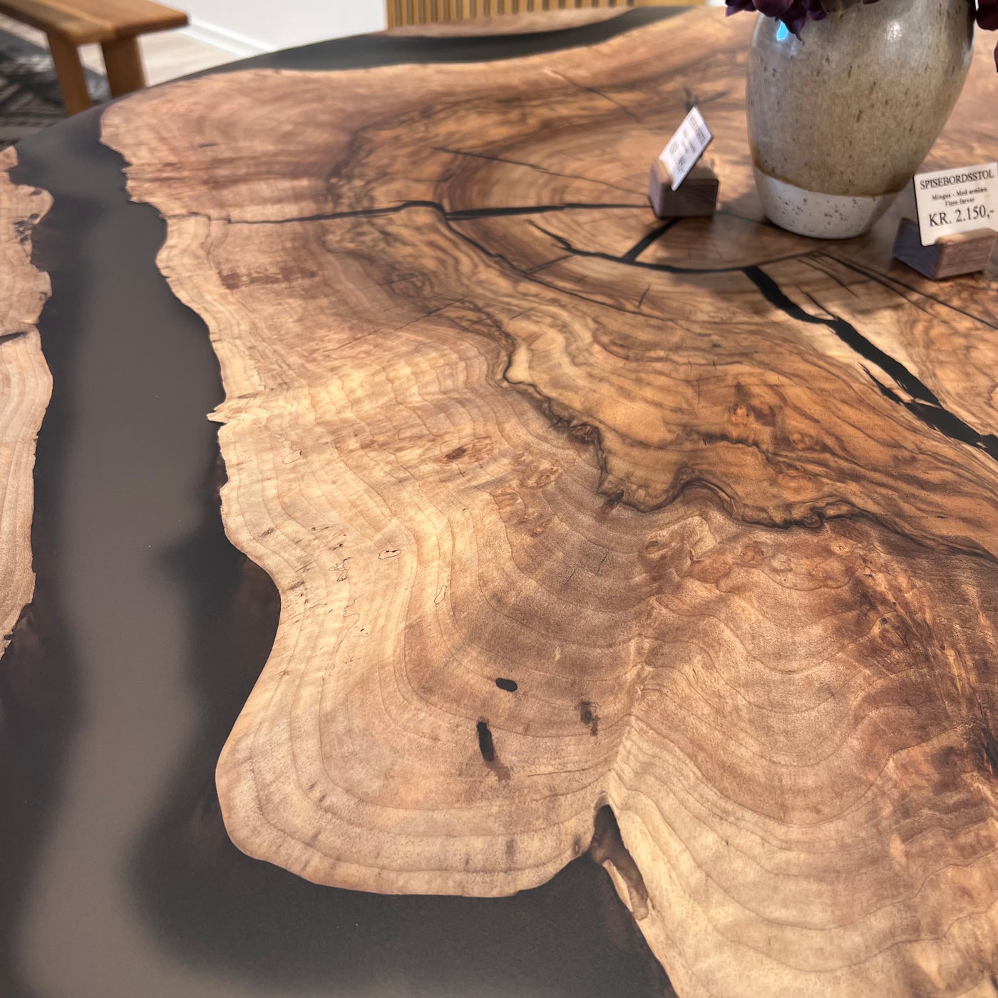 > INSPIRATIONSBORD < | SPISEBORD | FRANSK VALNØD M/EPOXY |  Ø120CM