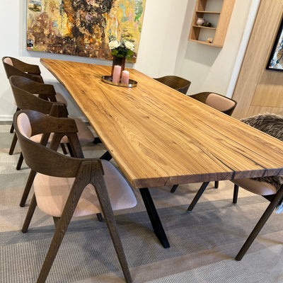 PLANKEBORD | ELMETRÆ | 240CM X ca. 100CM