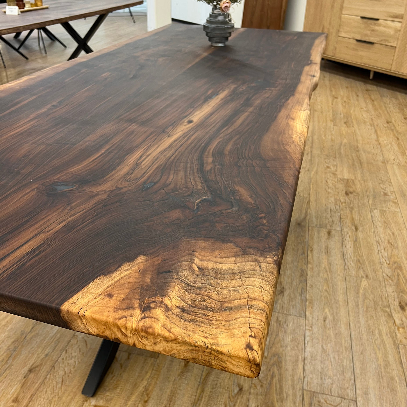 PLANKEBORD | FRANSK VALNØD |  239CM X 98CM Ca.