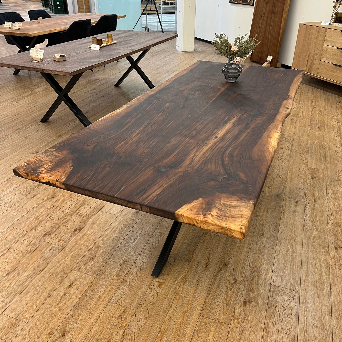 PLANKEBORD | FRANSK VALNØD |  239CM X 98CM Ca.