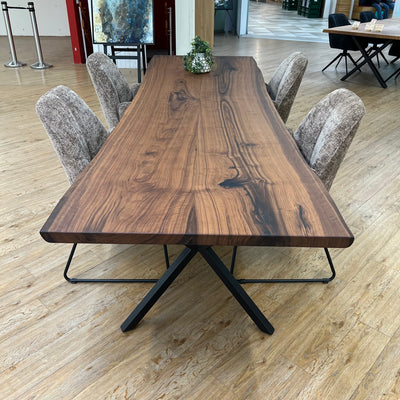 PLANKEBORD | AMERIKANSK VALNØD | 300CM X 86-92CM