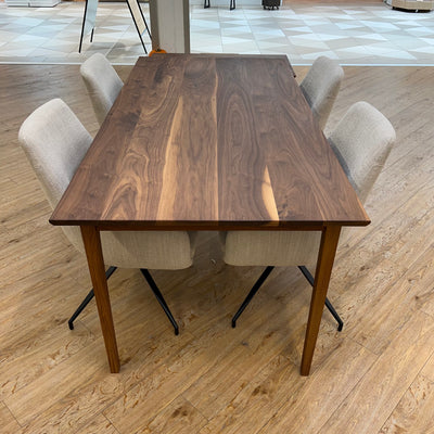 SPISEBORD | AMERIKANSK VALNØD |. 185CM X92cm