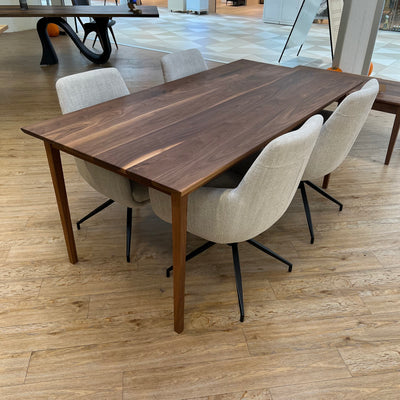 SPISEBORD | AMERIKANSK VALNØD |. 185CM X92cm